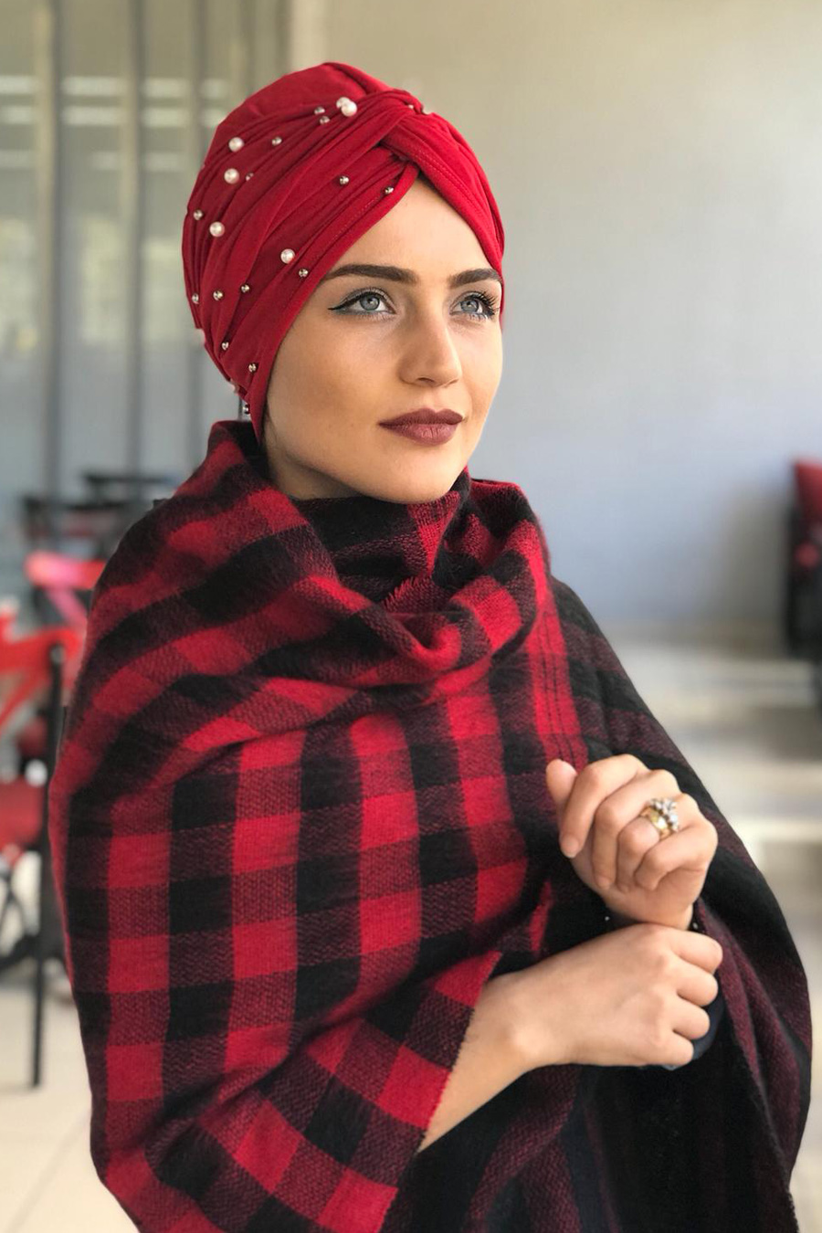 PEARL DETAILED RED TURBAN HIJAB