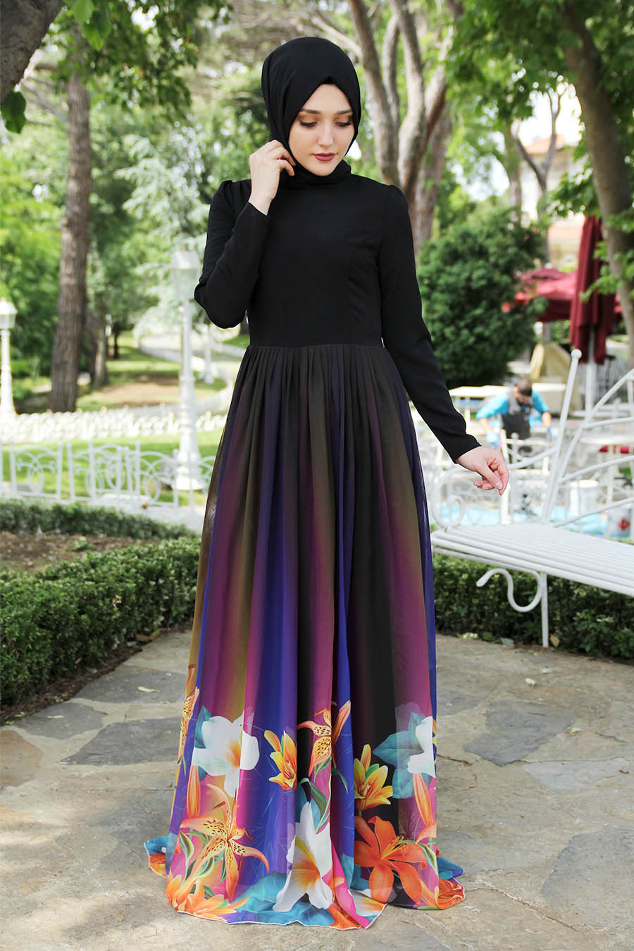 FLOWER PATTERNED BLACK DRESS