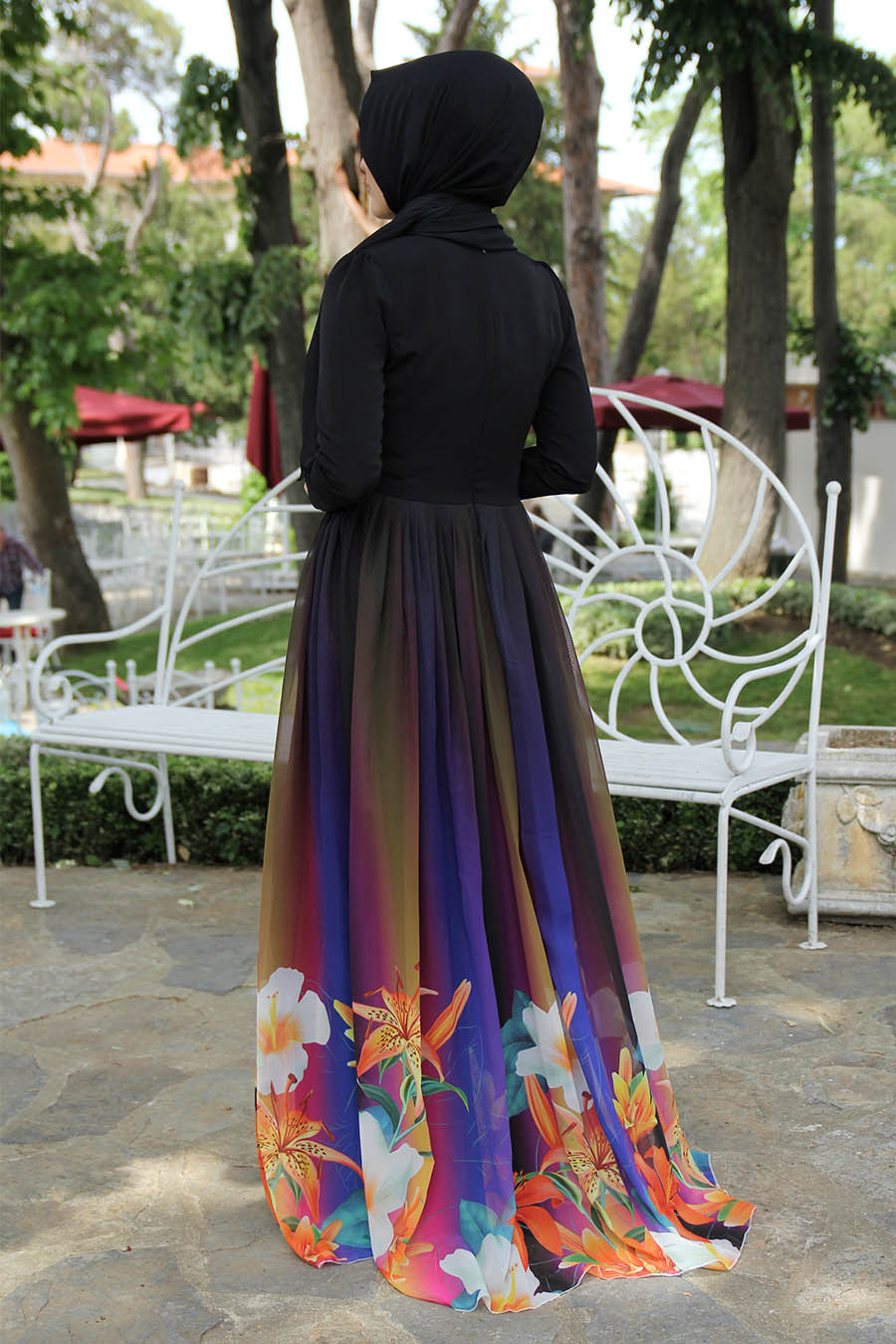 FLOWER PATTERNED BLACK DRESS