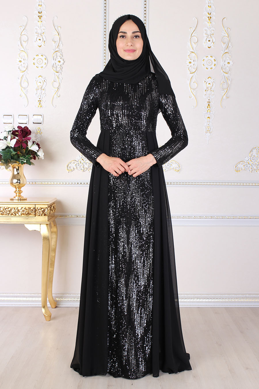 SEQUIN DETAILED BLACK EVENING DRESS