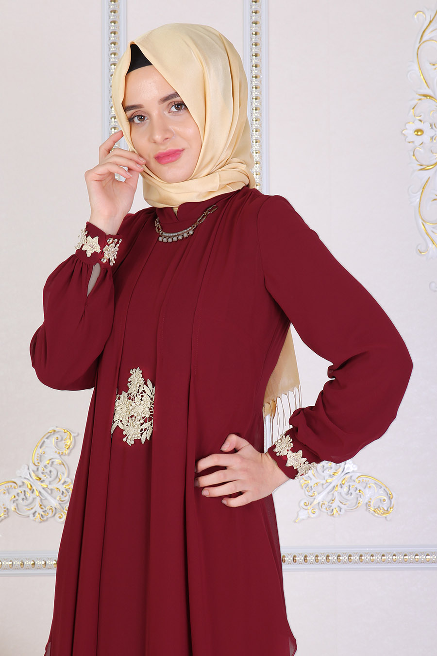 Lace Detailed Red Evening Dress