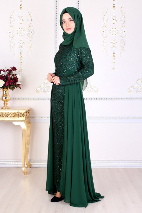 GREEN EVENING DRESS