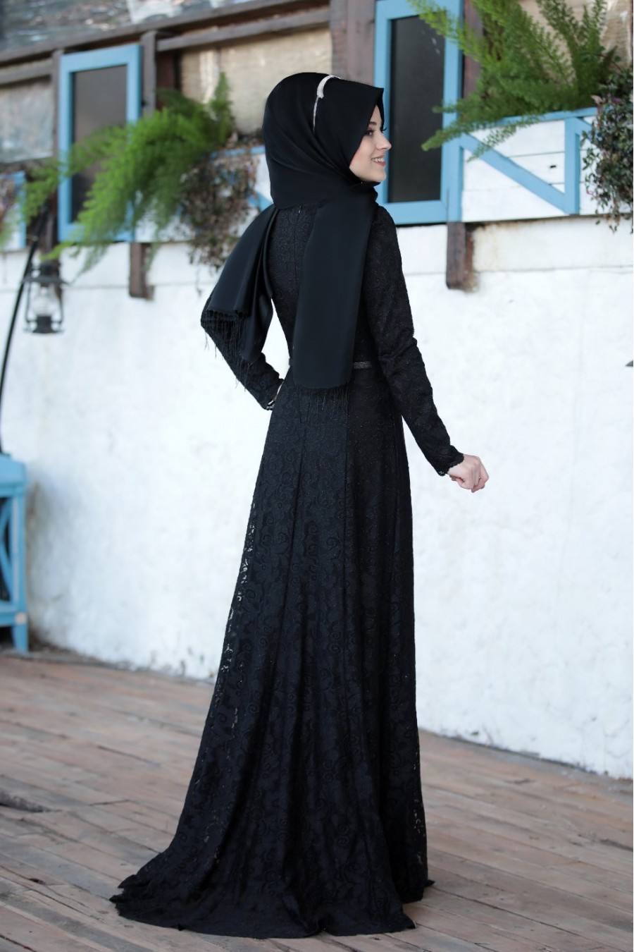 BLACK EVENING DRESS