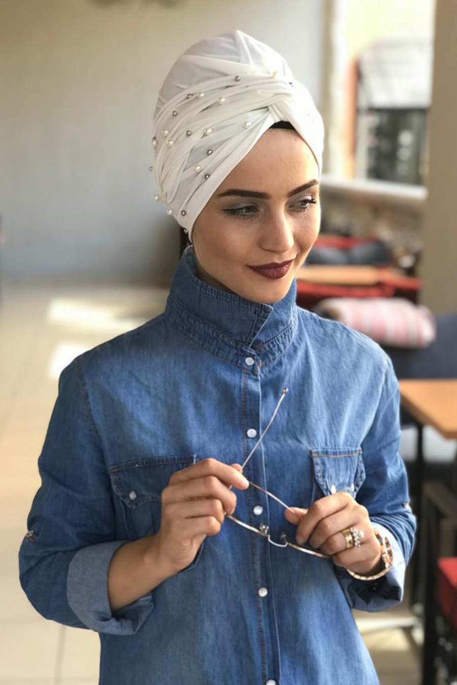 PEARL DETAILED ECRU TURBAN HIJAB