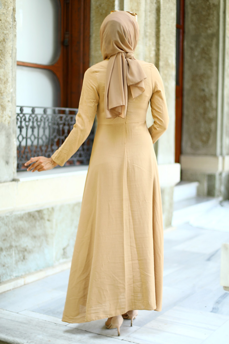 BEIGE DRESS BEIGE DRESS