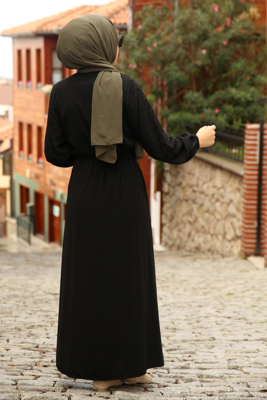 ABAYA - BLACK 
