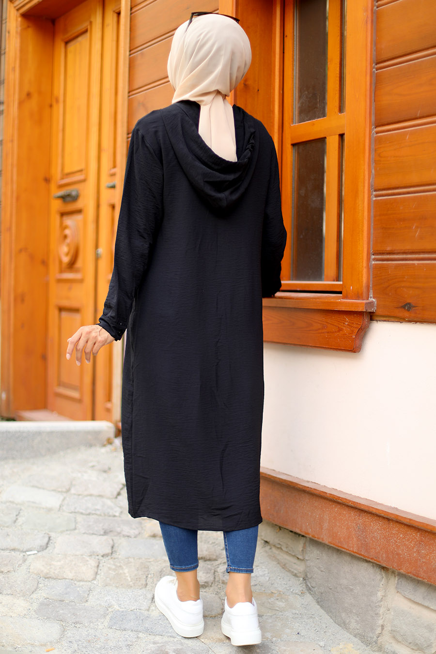 BLACK COAT  BLACK COAT