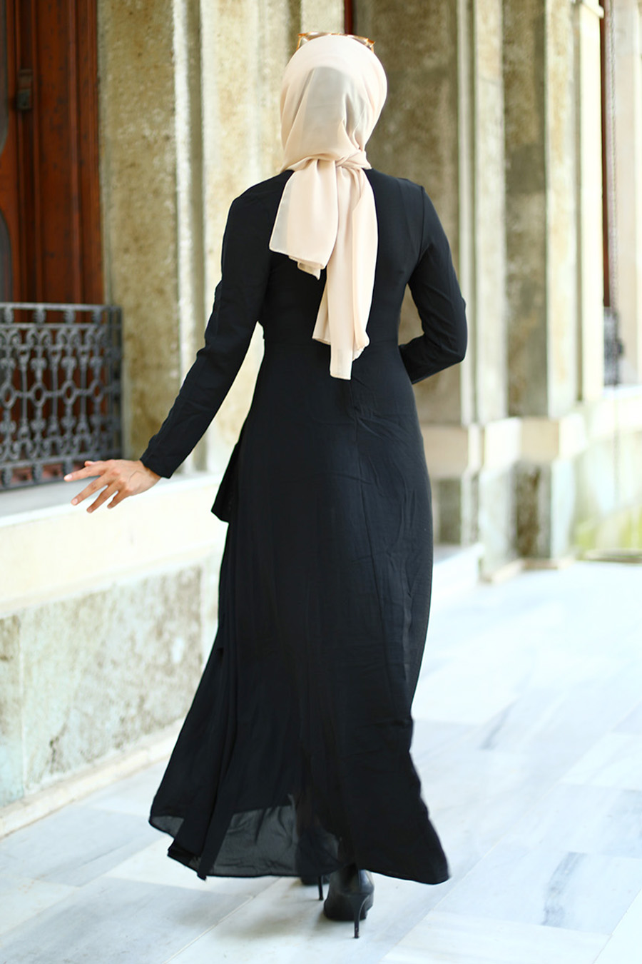 BLACK DRESS BLACK DRESS
