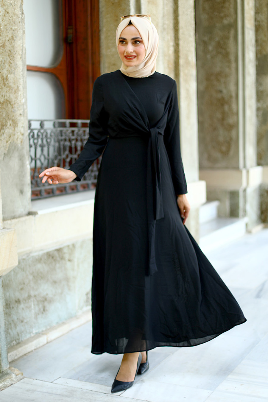 BLACK DRESS