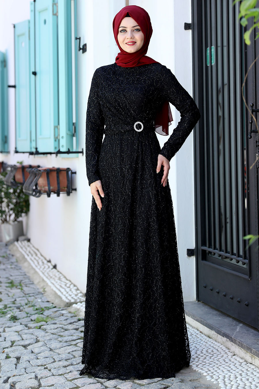 BLACK EVENING DRESS  