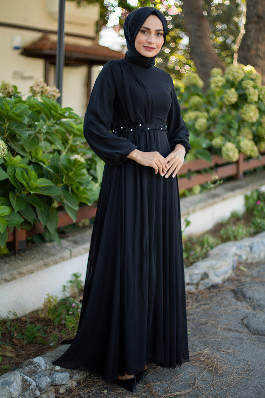 BLACK EVENING DRESS 