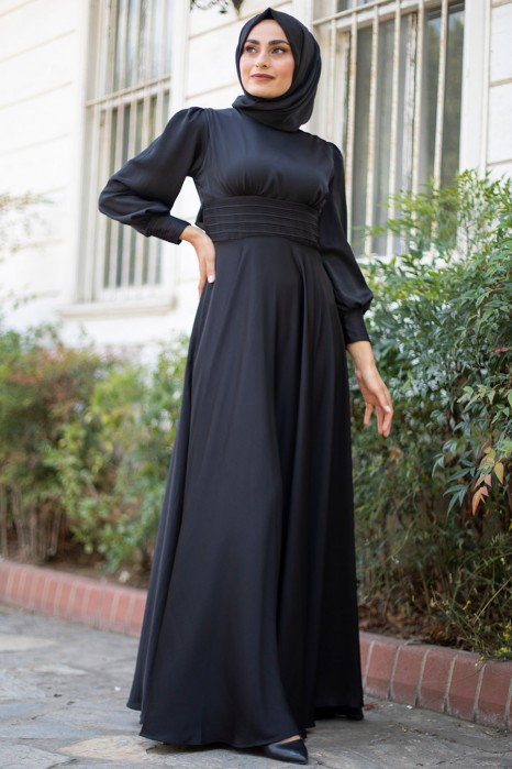 BLACK EVENING DRESS  