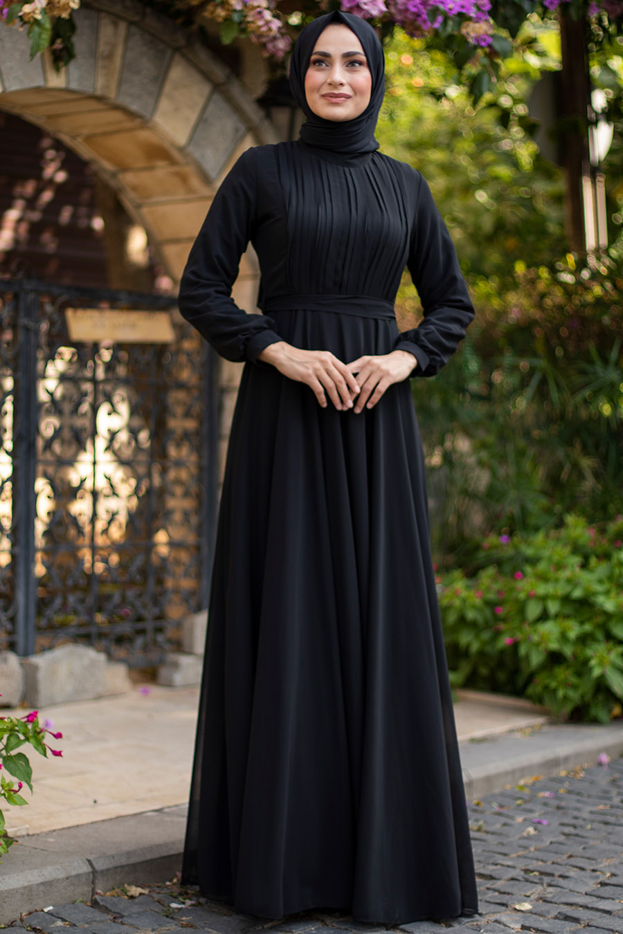 BLACK EVENING DRESS