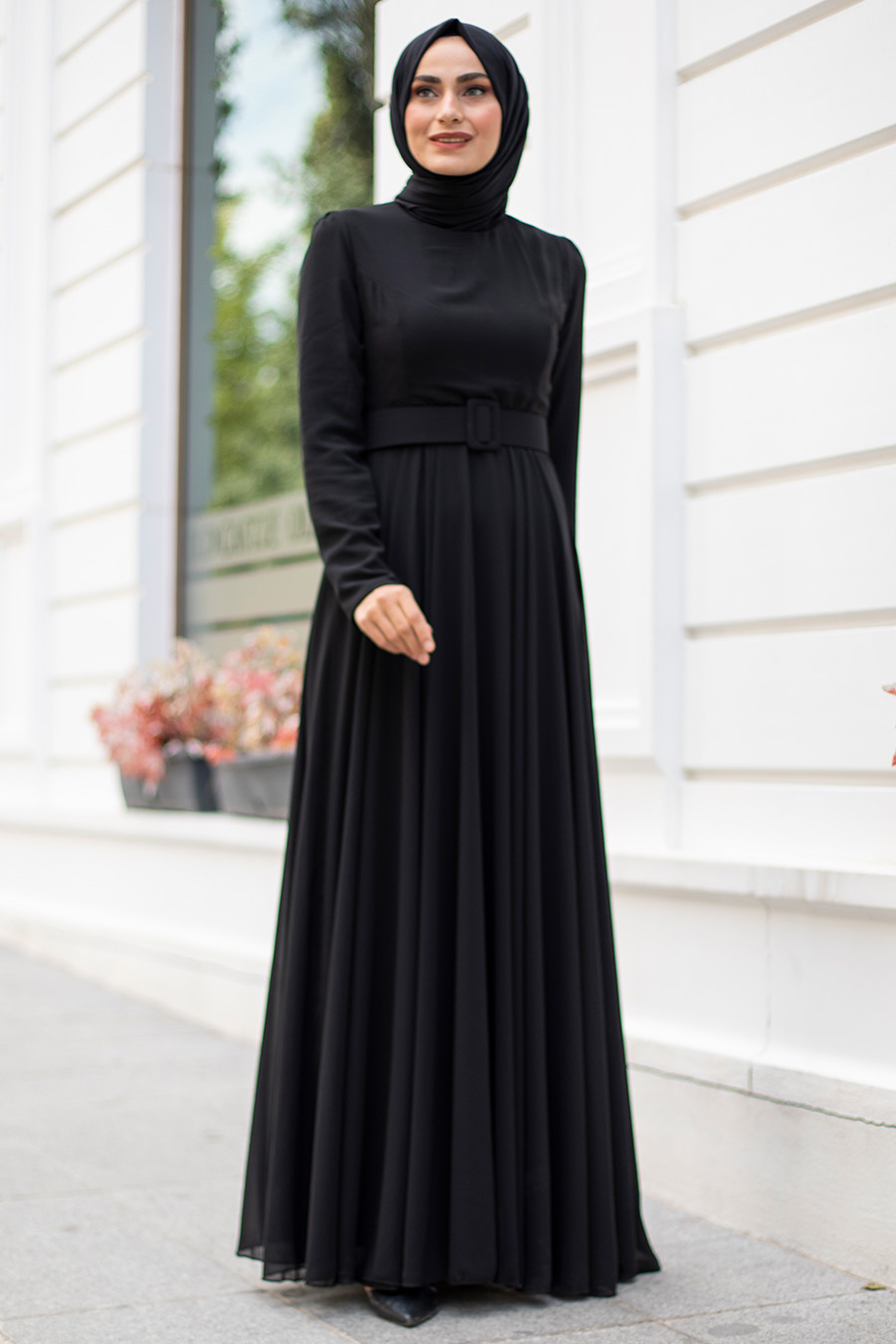 BLACK EVENING DRESS  