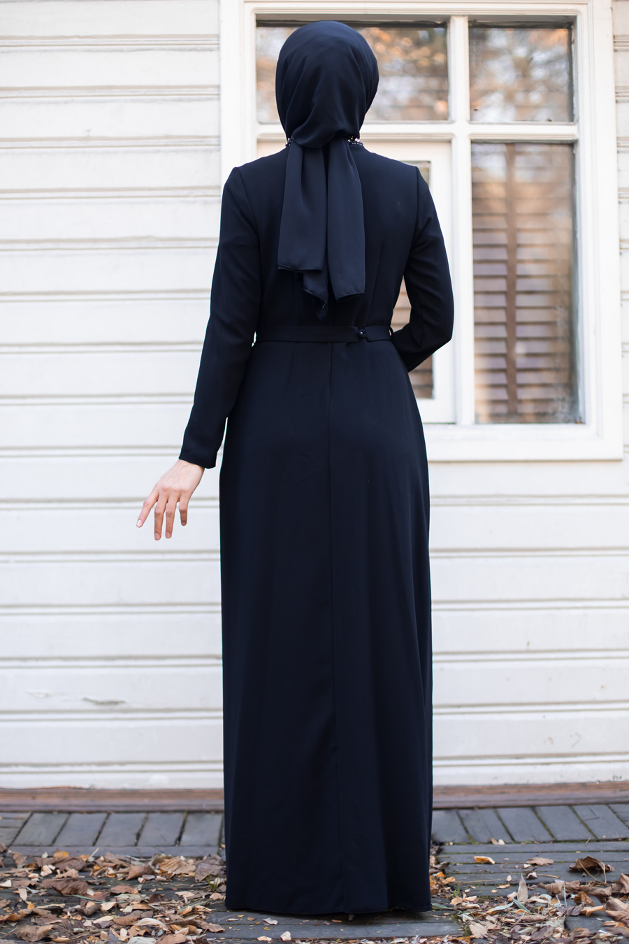 BLACK EVENING DRESS  
