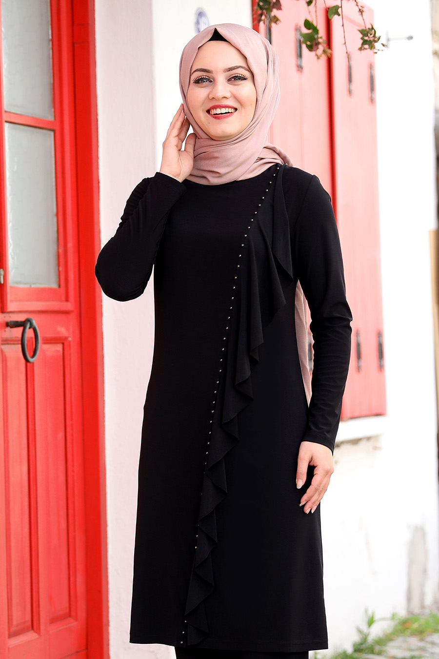  BLACK SUIT AND PANT SUIT   