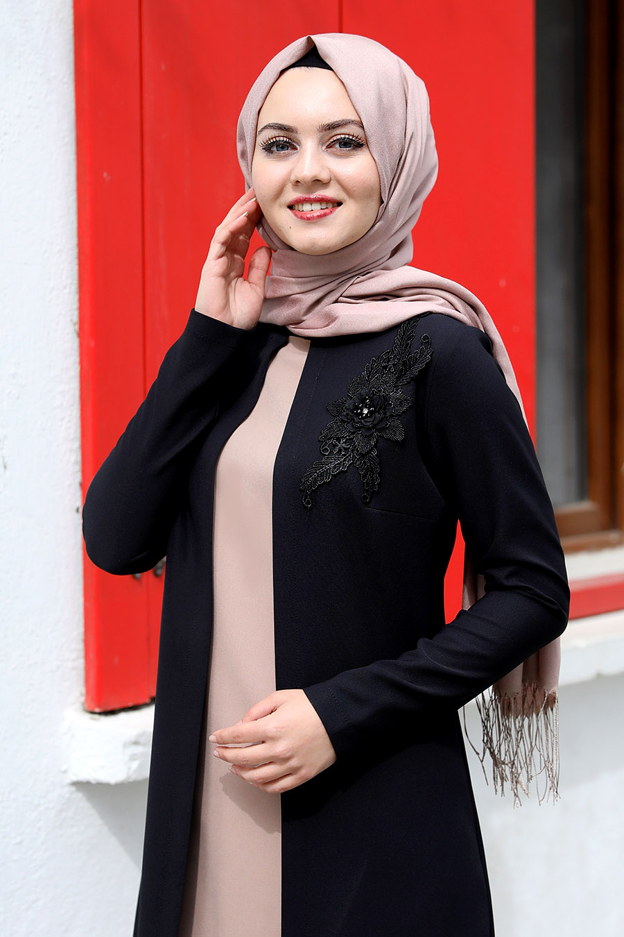 BLACK COLOR TUNIC AND PANT SUIT 