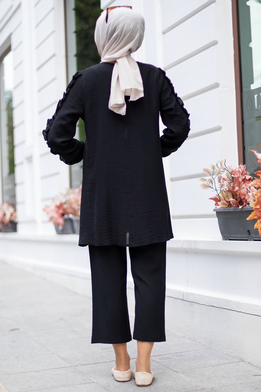 BLACK TUNIC AND PANT SUIT 