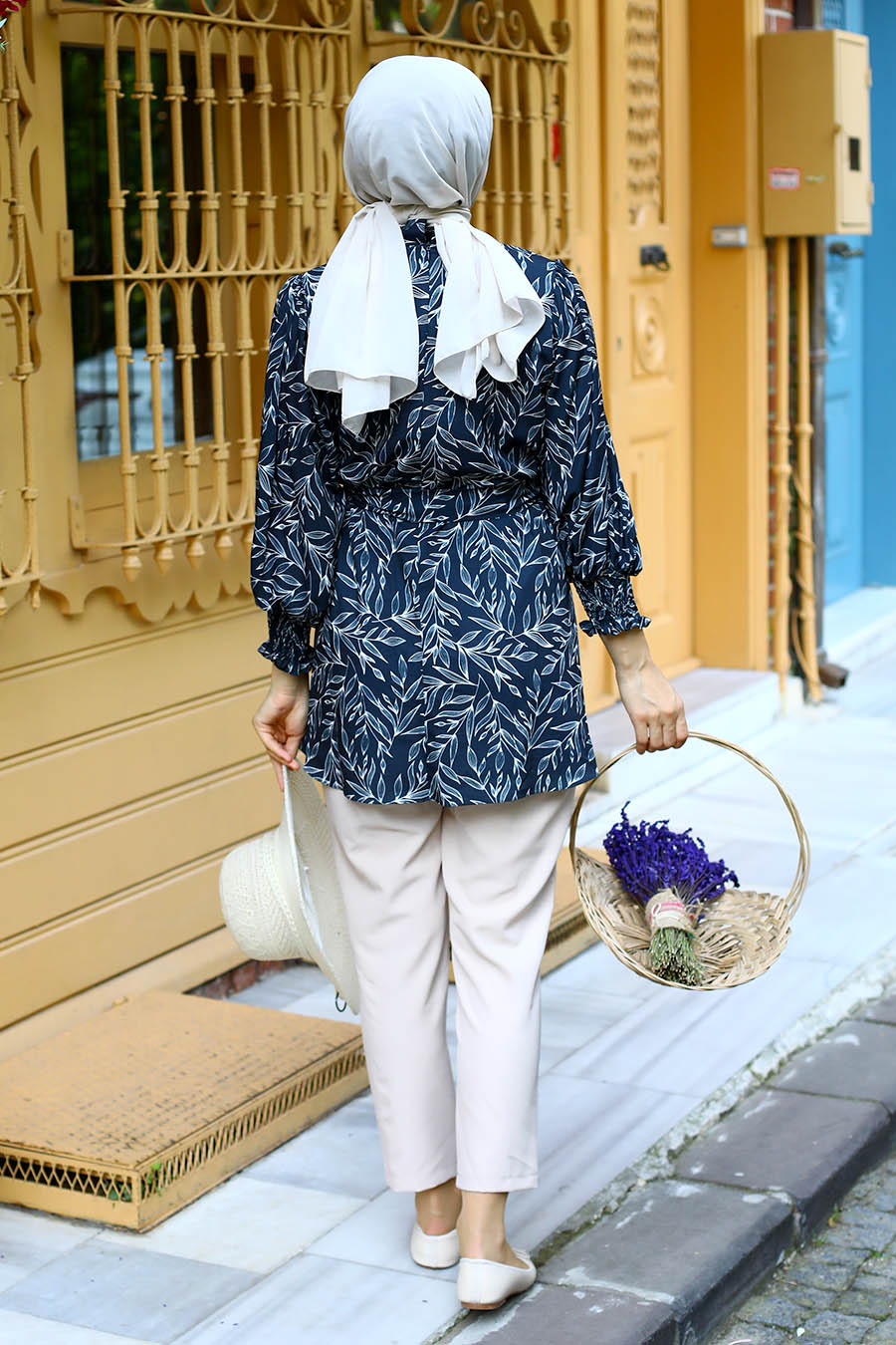 BLACK TUNIC AND PANT SUIT 