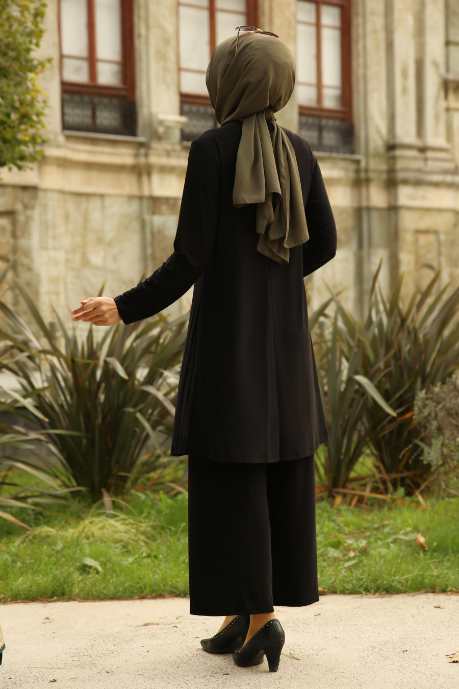 TUNIC AND PANT SUIT - BLACK 