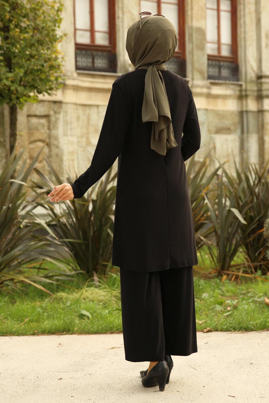 TUNIC AND PANT SUIT - BLACK 