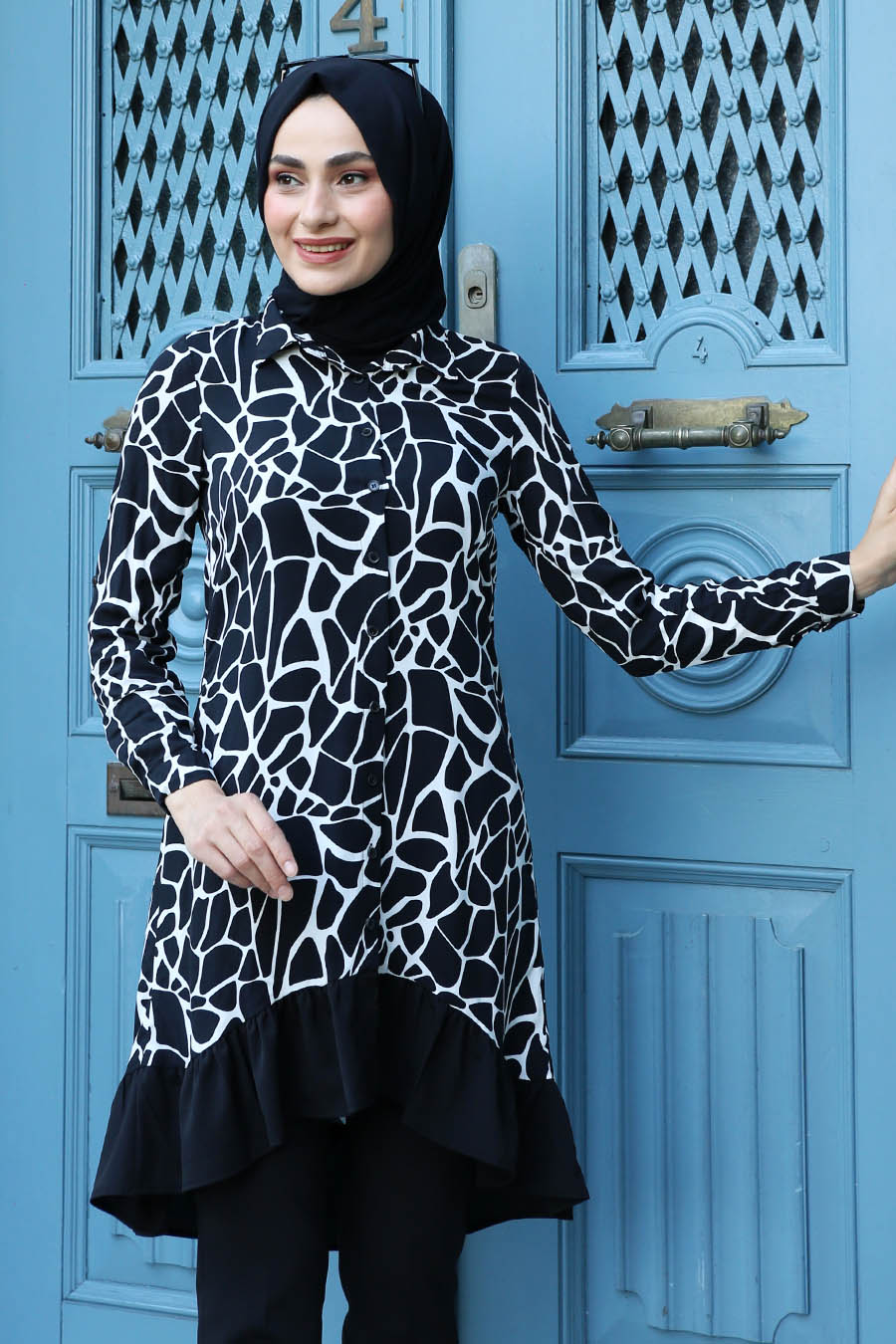 TUNIC - BLACK 