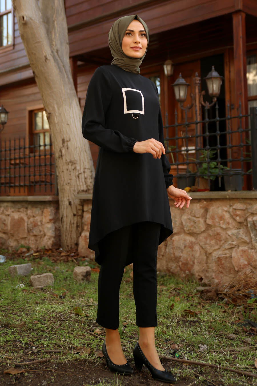 TUNIC - BLACK  TUNIC - BLACK