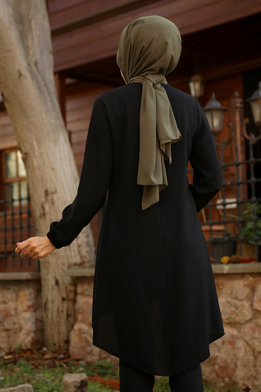 TUNIC - BLACK  TUNIC - BLACK