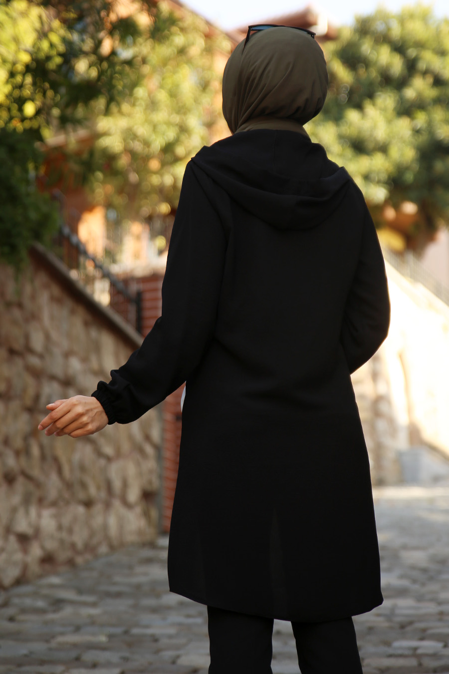 TUNIC - BLACK  TUNIC - BLACK