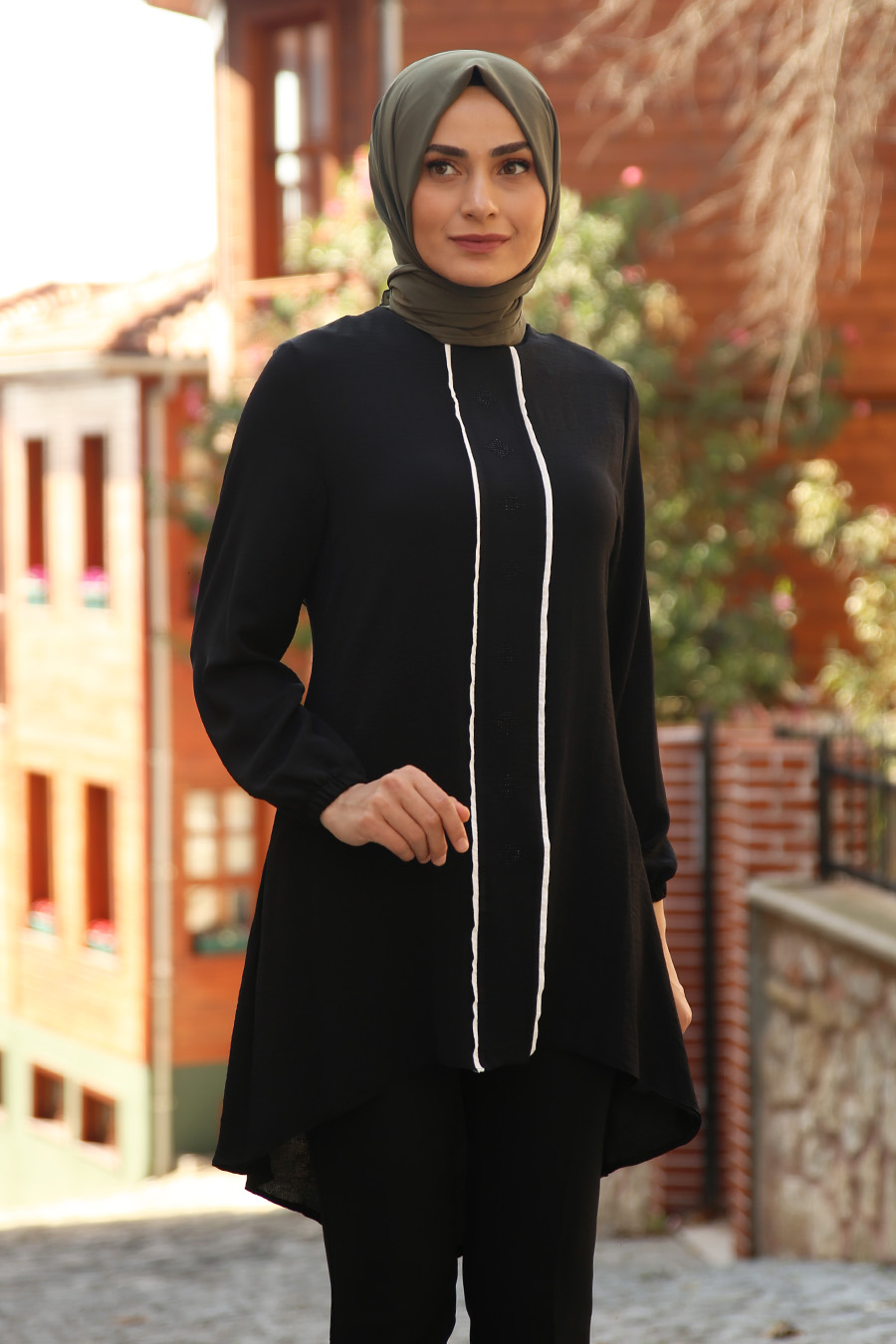 TUNIC - BLACK  TUNIC - BLACK