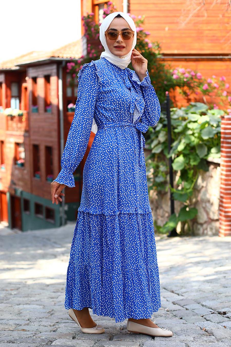 BLUE DRESS