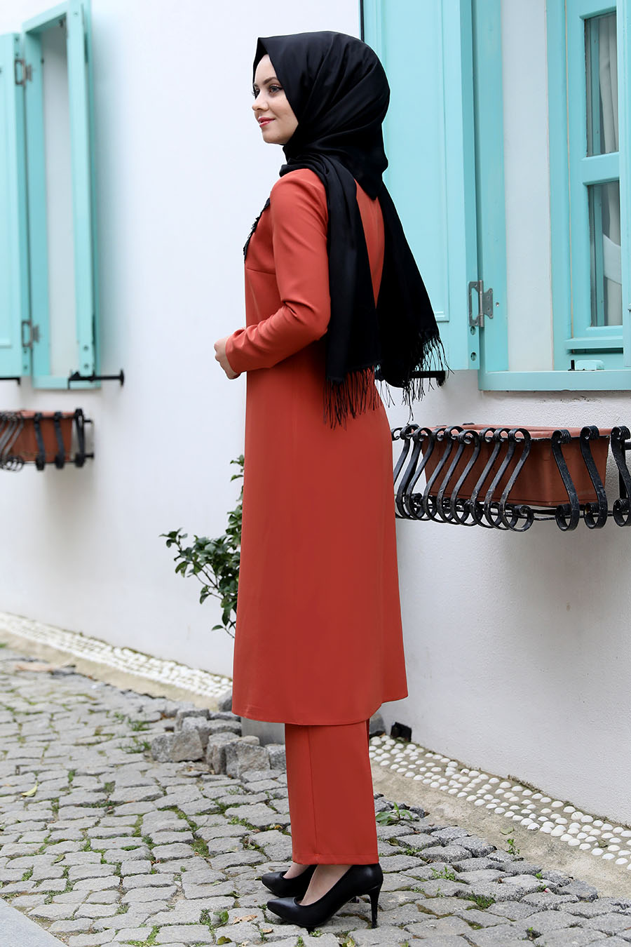 BRİCK COLOR TUNIC AND PANT SUIT 