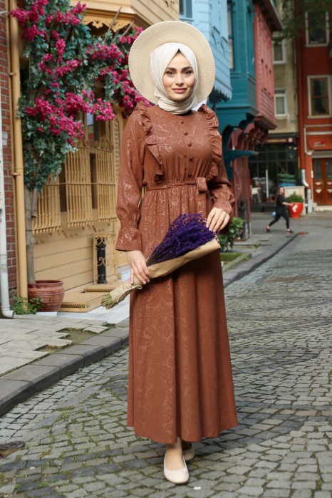 BROWN DRESS