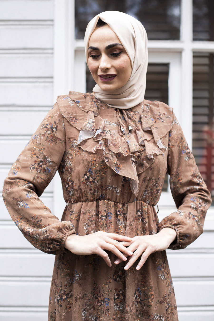 PATTERNED BROWN DRESS 