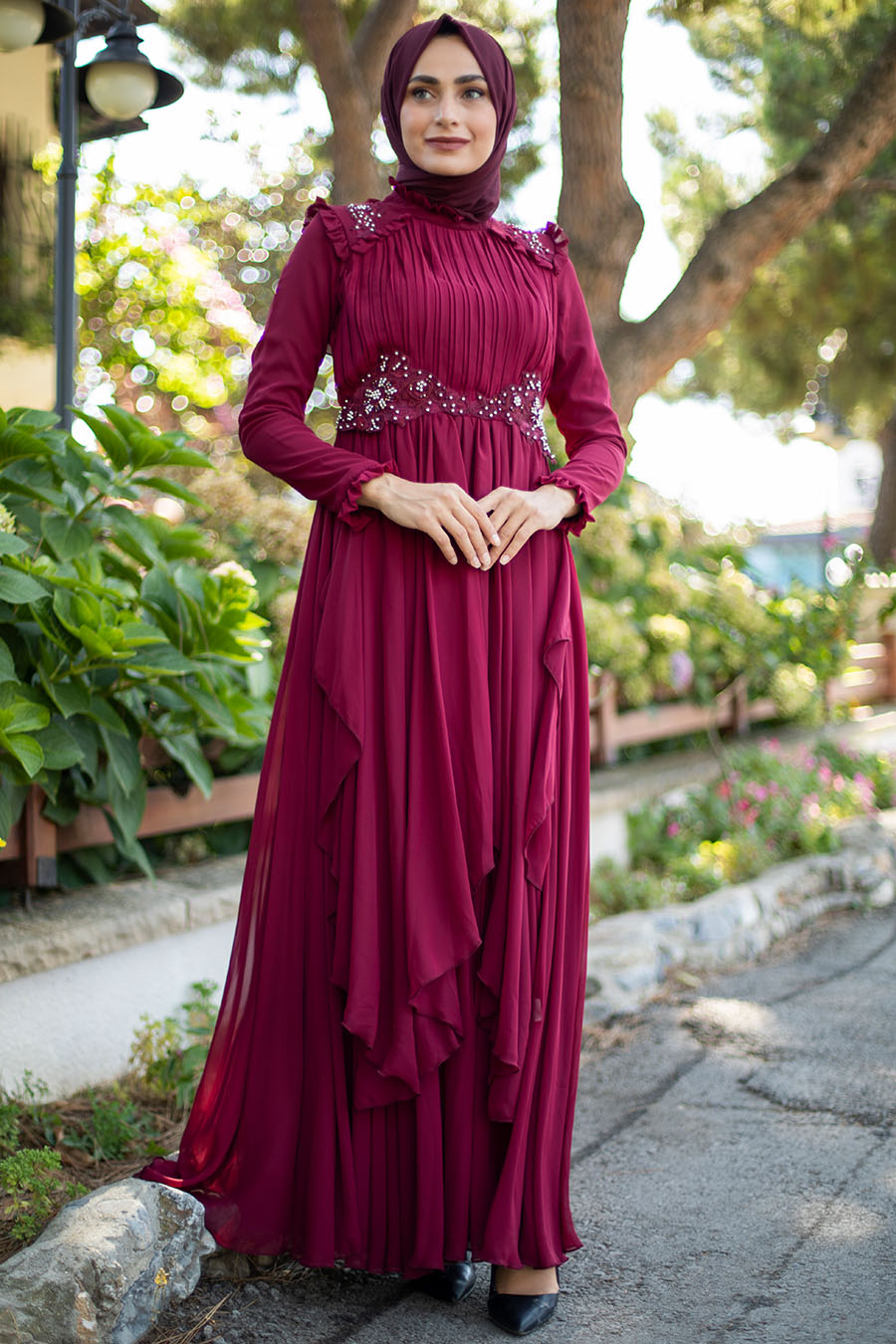 CLARET RED EVENING DRESS  