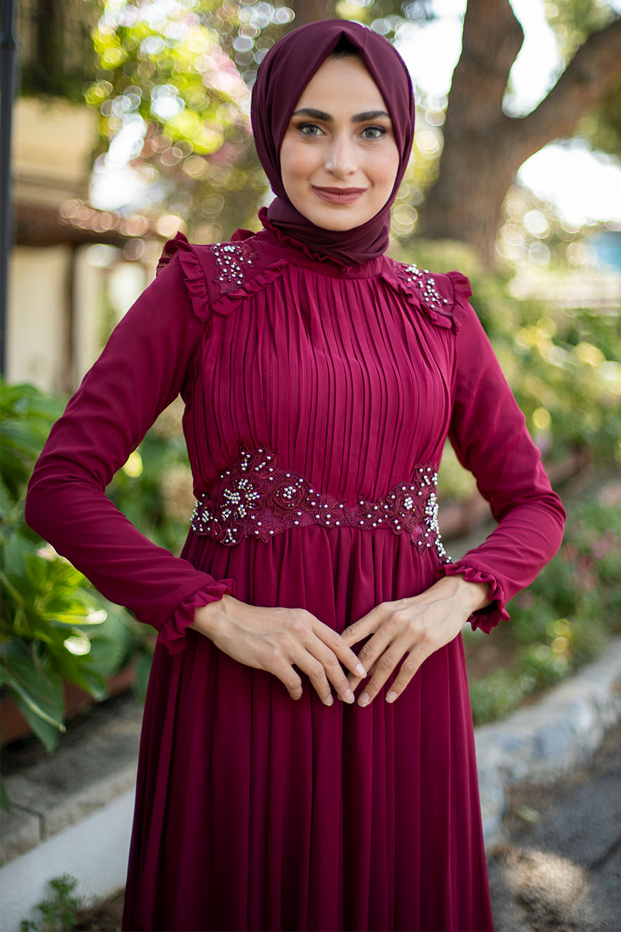 CLARET RED EVENING DRESS  