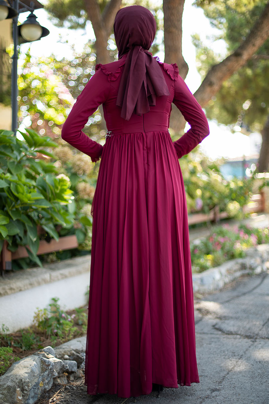 CLARET RED EVENING DRESS  