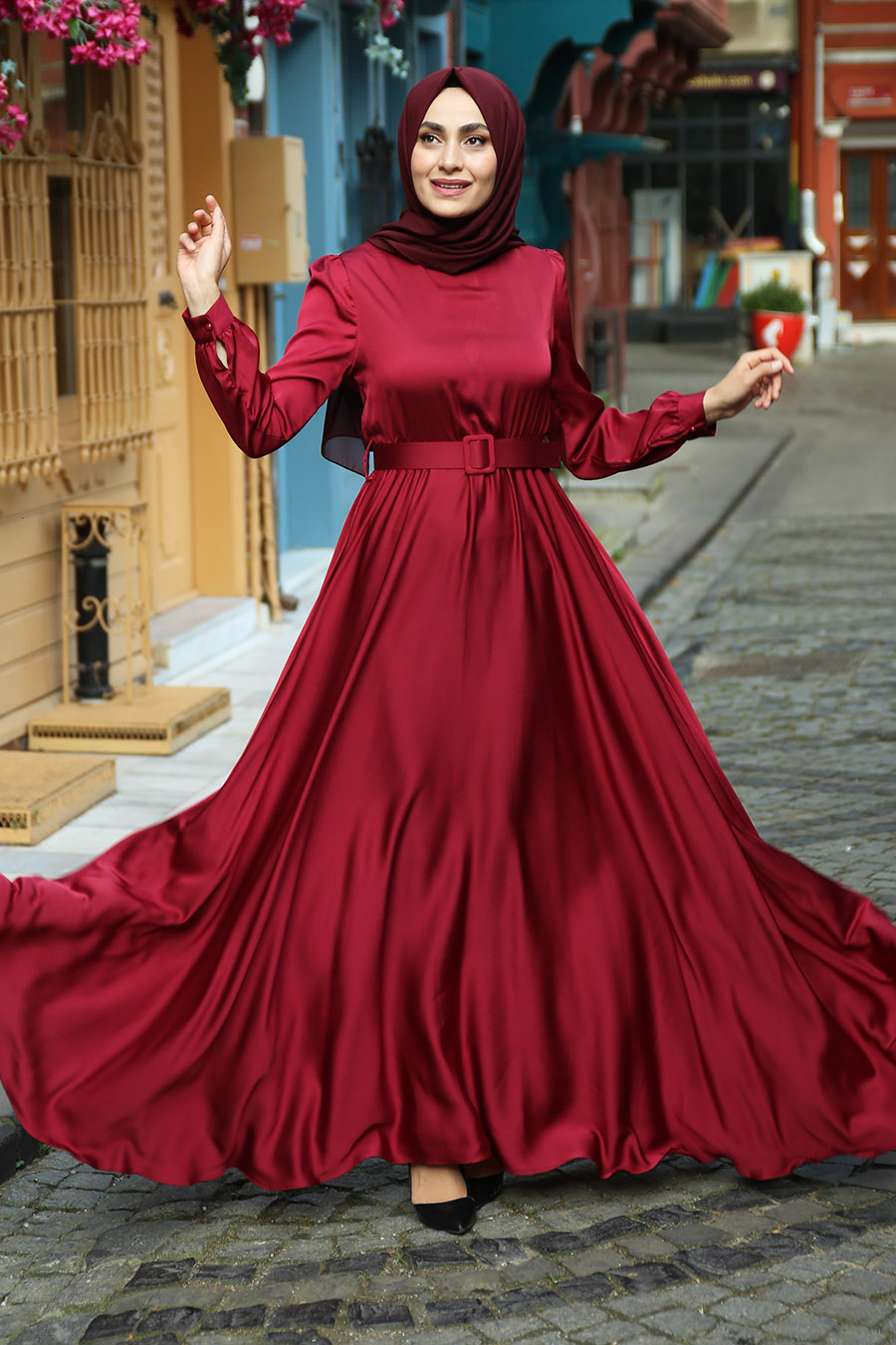 CLARET RED EVENING DRESS  