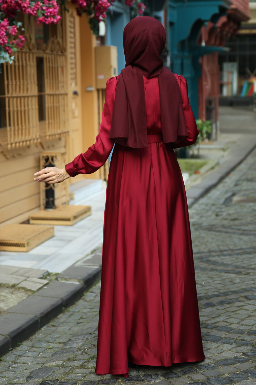 CLARET RED EVENING DRESS  