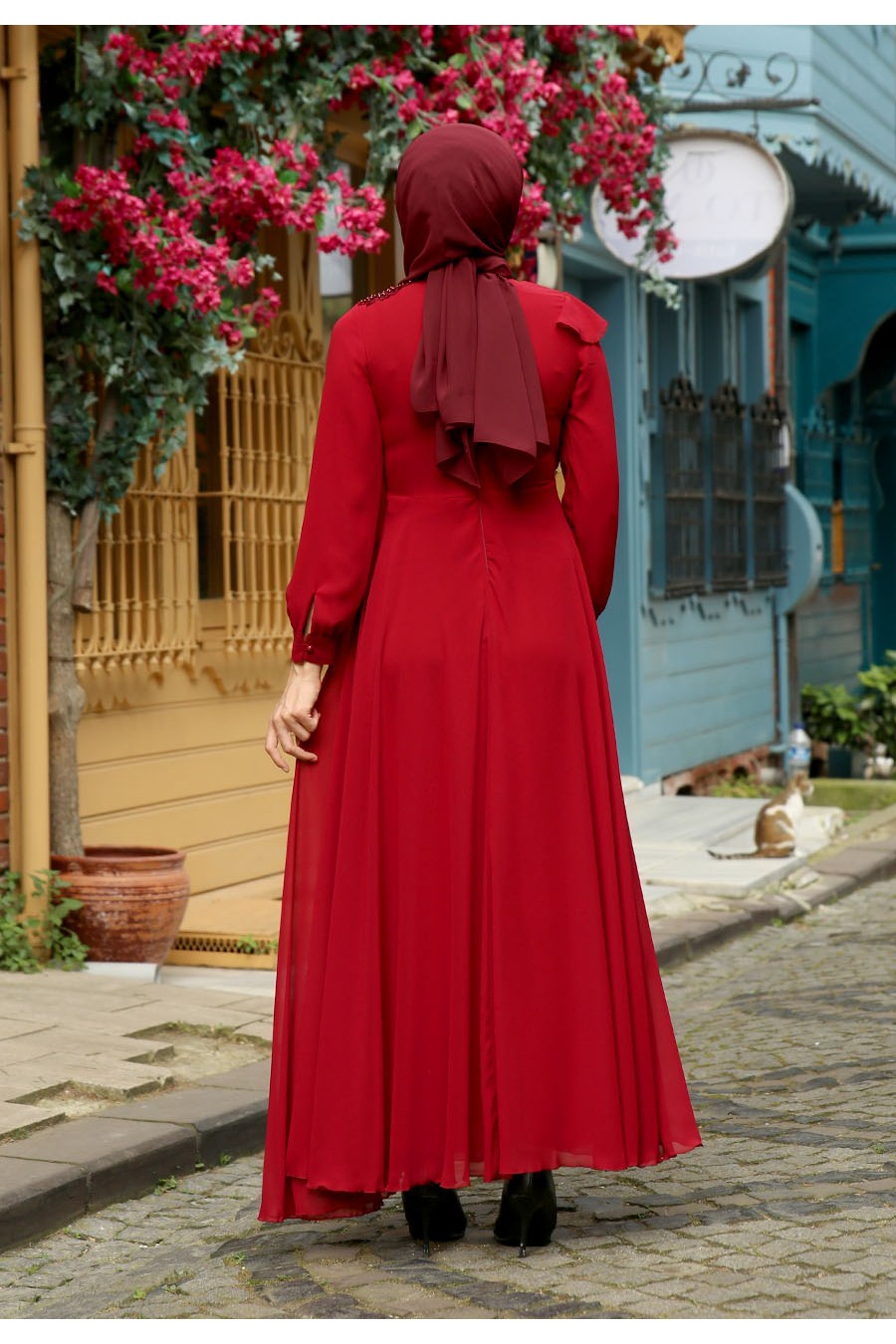 CLARET RED EVENING DRESS  