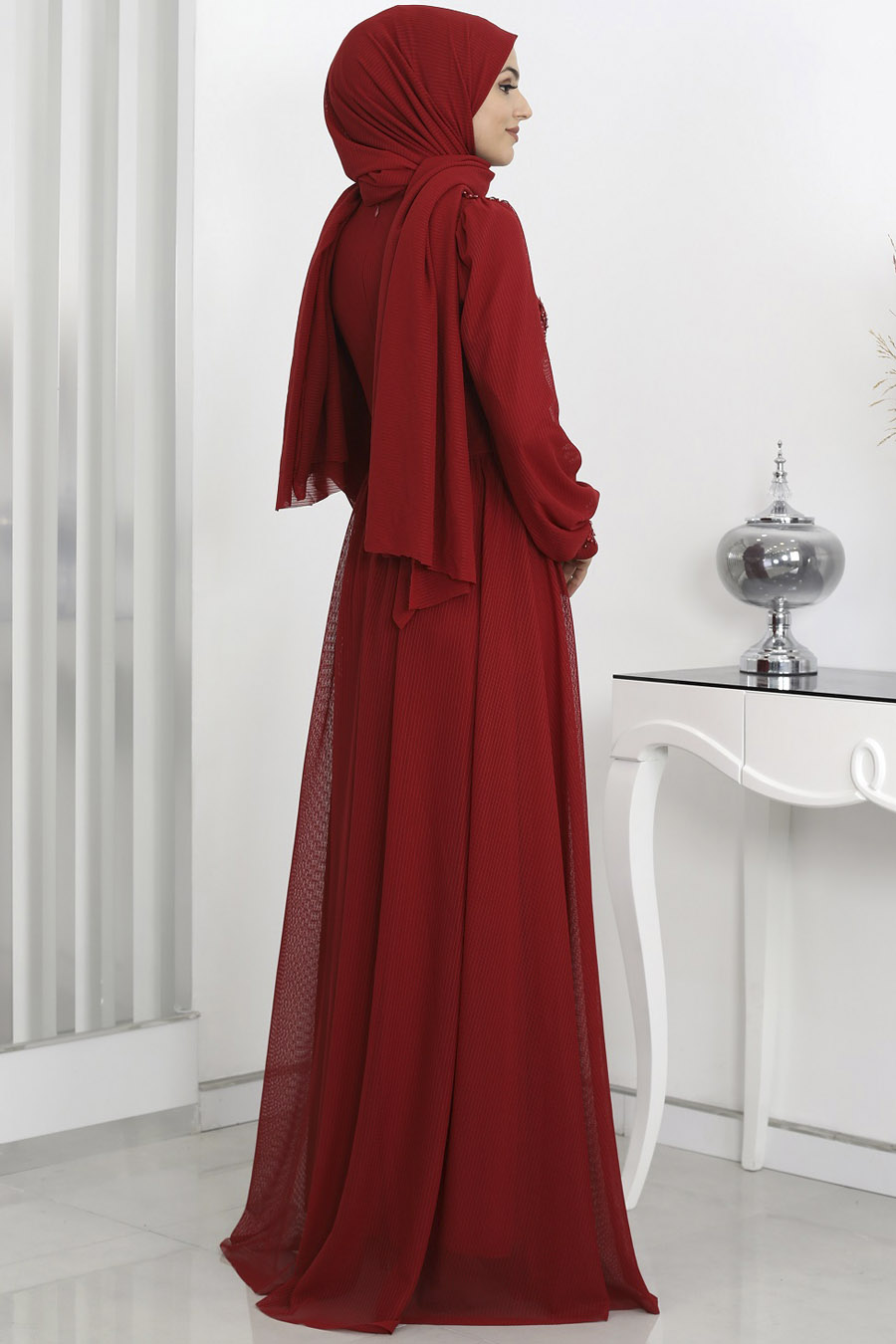 CLARET RED EVENING DRESS  