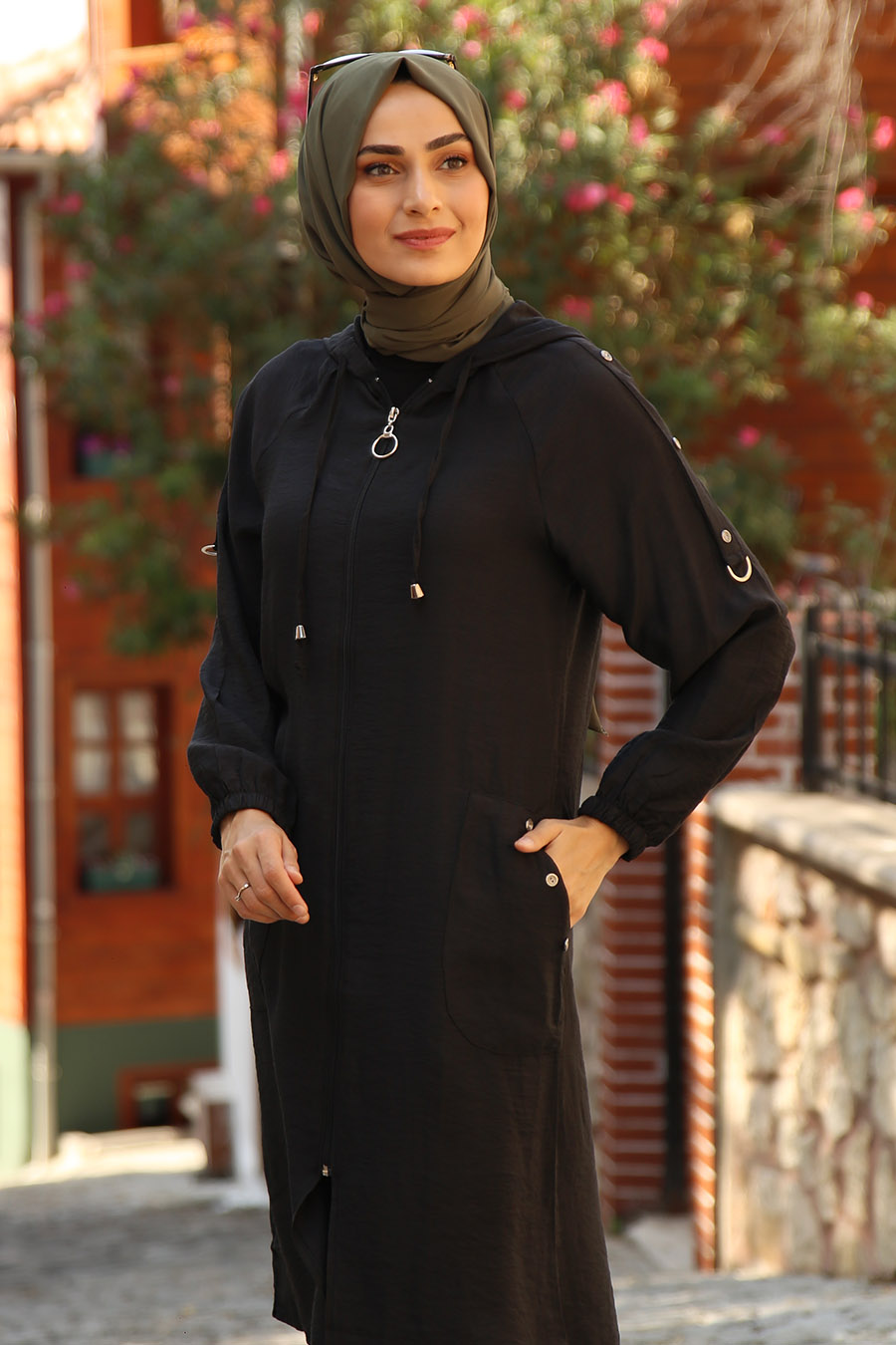 COAT - BLACK  COAT - BLACK