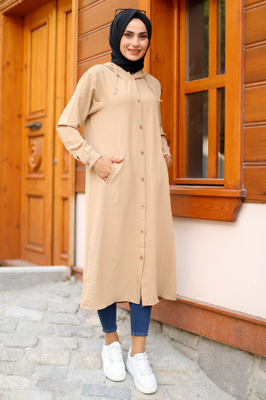 CREAM COLOR COAT CREAM COLOR COAT