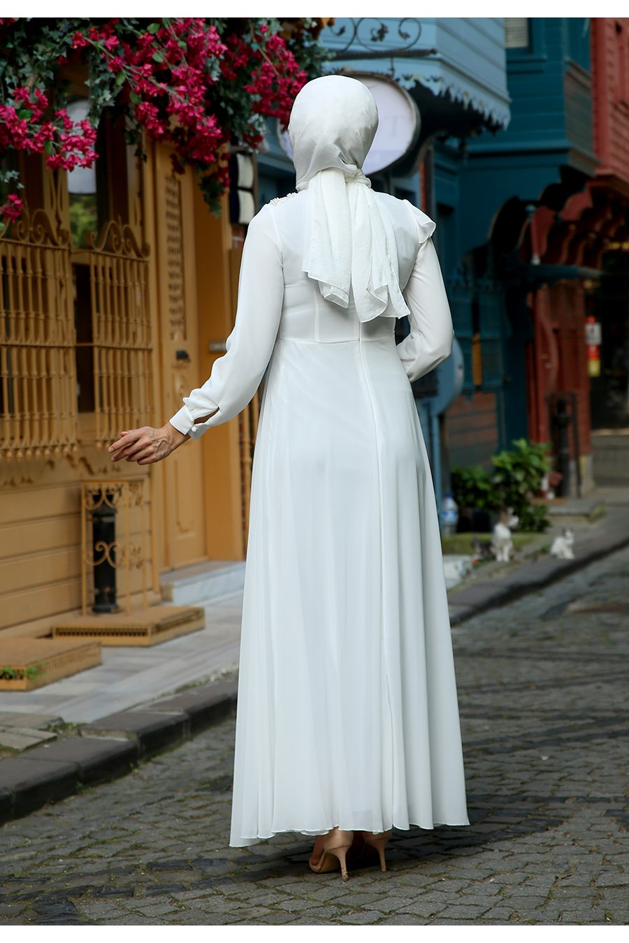 ECRU COLOR EVENING DRESS  