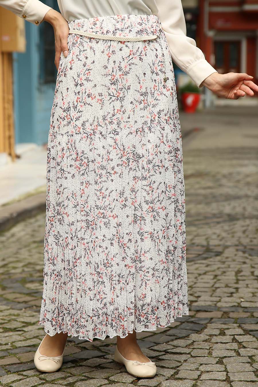 FLOWER PATTERNED SKIRT - ECRU COLOR  FLOWER PATTERNED SKIRT - ECRU COLOR