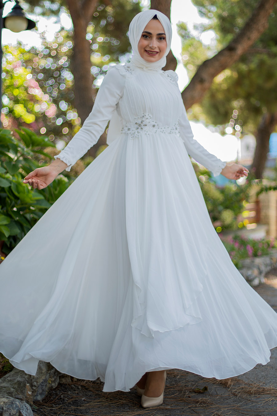 ECRU EVENING DRESS  
