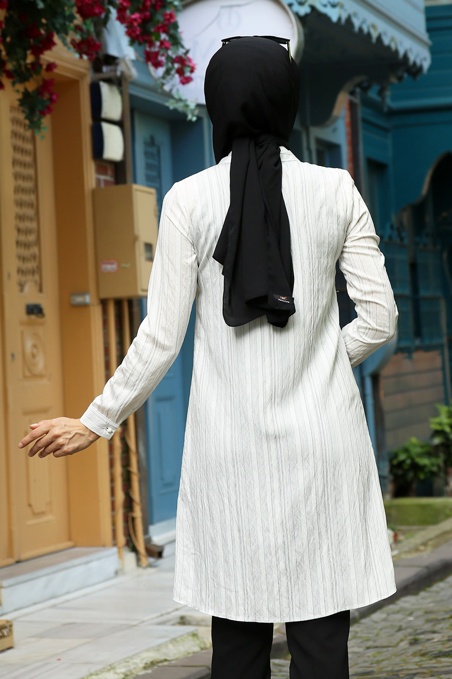 TUNIC - BEIGE COLOR  TUNIC - BEIGE COLOR