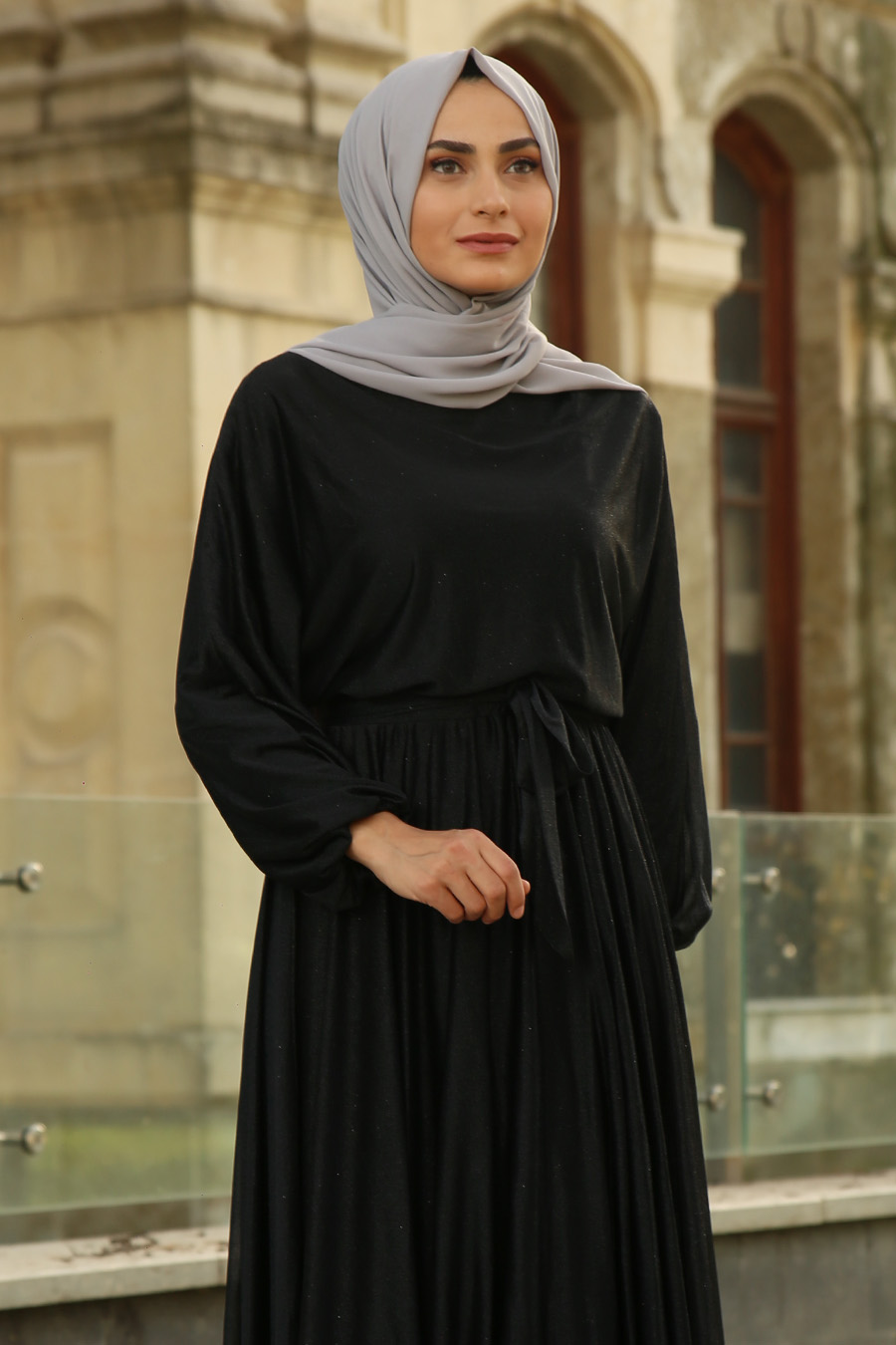 EVENING DRESS - BLACK 