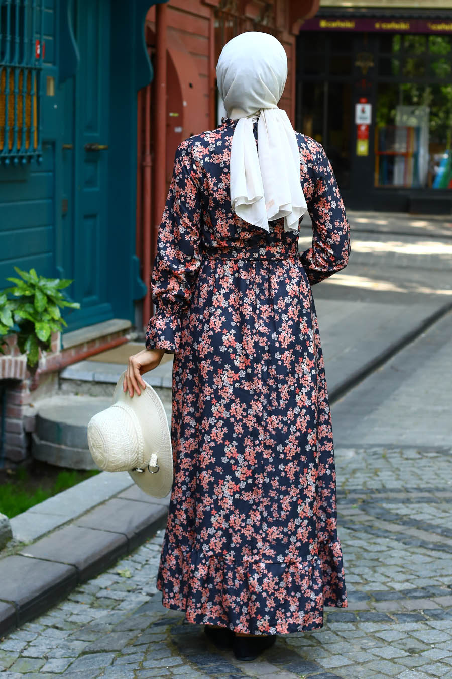 FLOWER PATTERNED BLACK DRESS