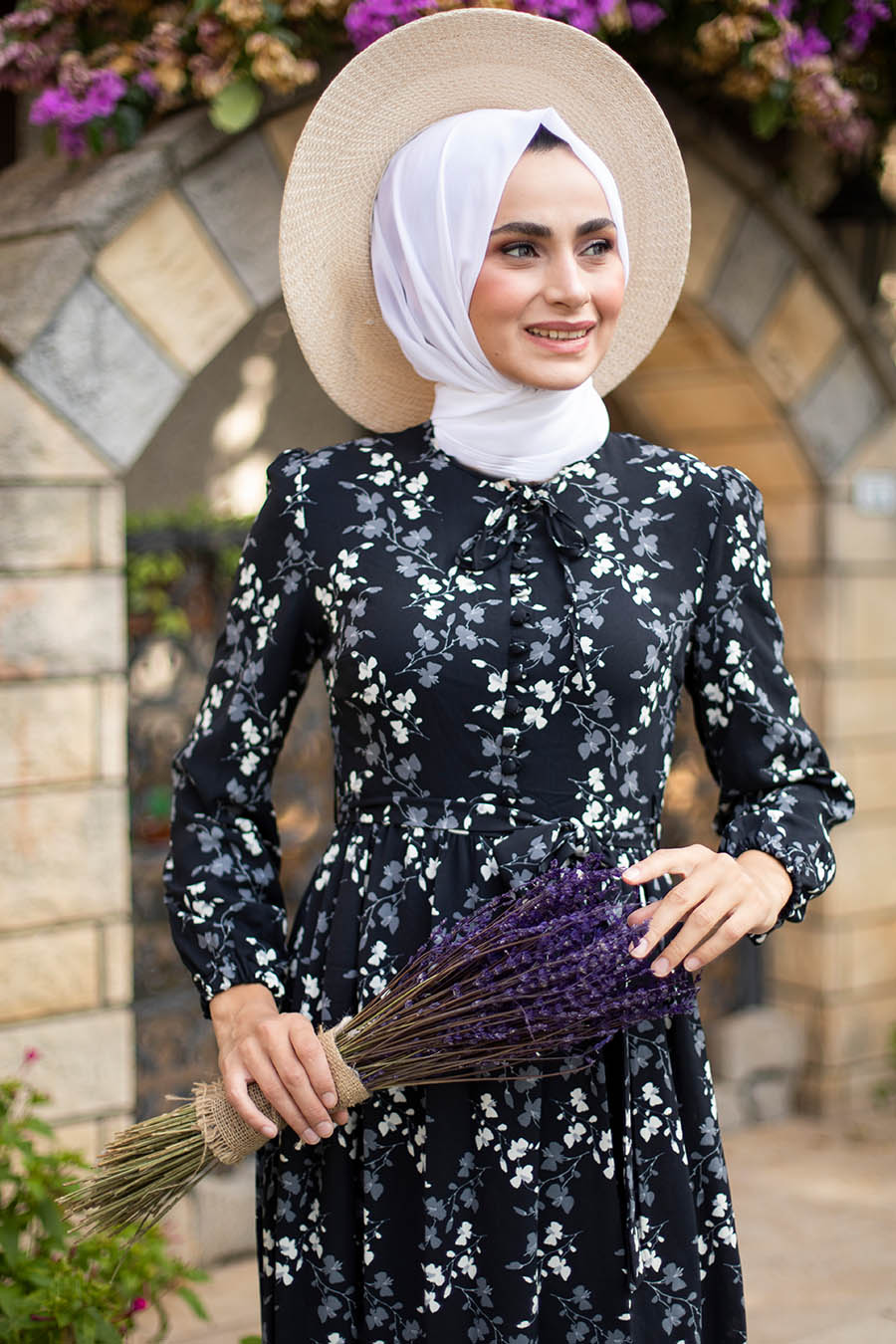 FLOWER PATTERNED BLACK DRESS 